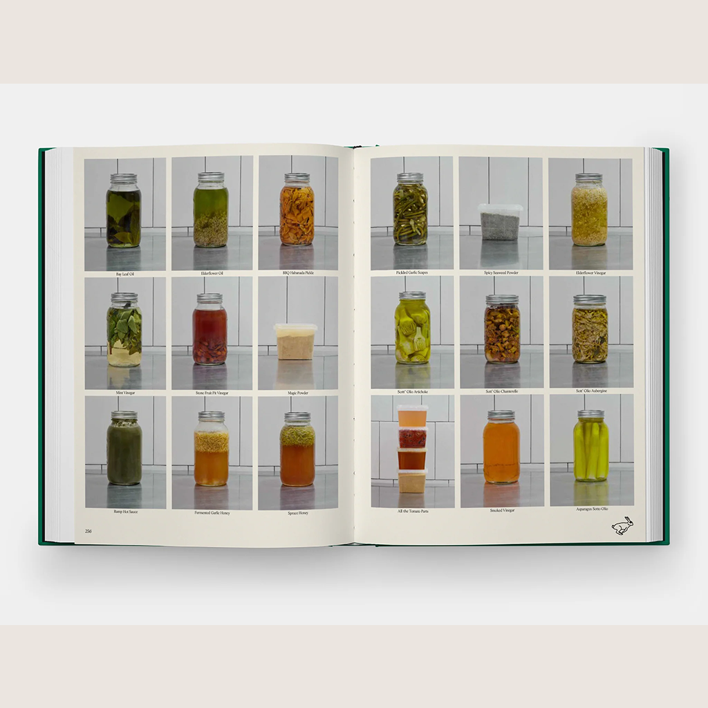The Mon Lapin Cookbook: De Toute Beauté! (EN)